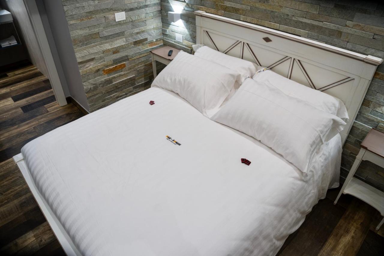 Oggi E Domani Apartment เนเปิลส์ ภายนอก รูปภาพ