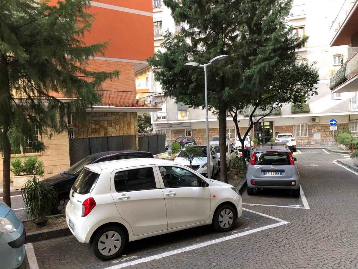 Oggi E Domani Apartment เนเปิลส์ ภายนอก รูปภาพ